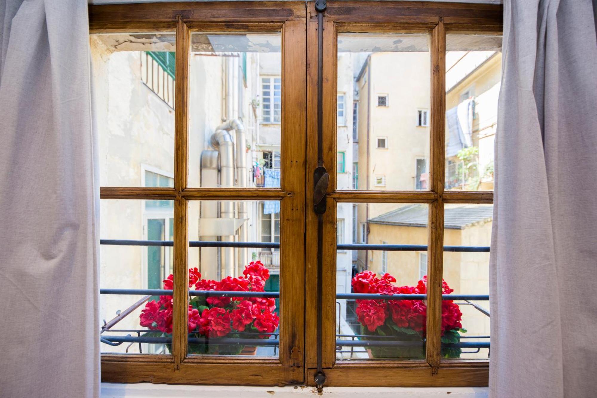 Апартаменты Loft La Citta Vecchia Генуя Экстерьер фото